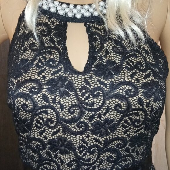 AVAILABLE BY ANGELA FASHION PEARLS & LACE Dress L - Picture 4 of 9